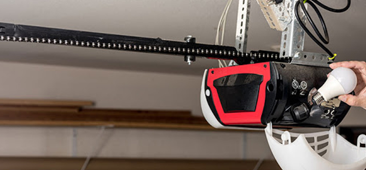 automatic garage door opener repair in Hialeah
