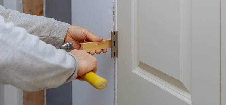 fiberglass entry door repair in Hialeah